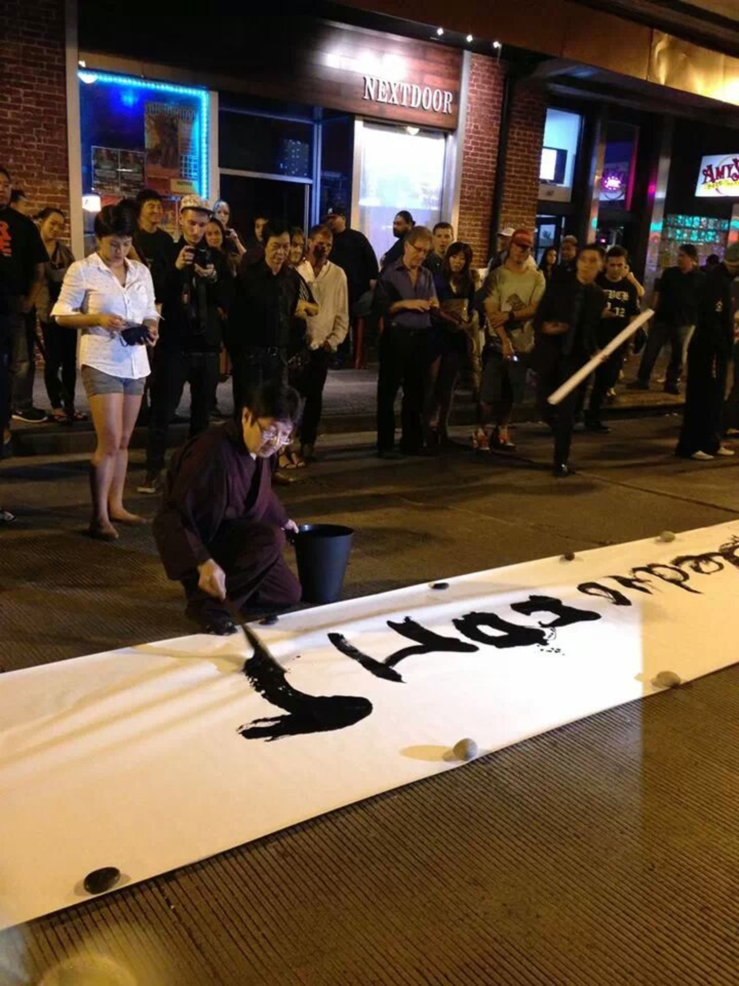 書道家上平梅径によるホノルル有名ホテル＆フライデーイベント